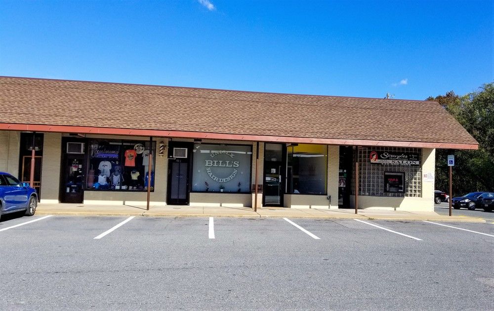 Shipley-Linthicum Shopping Center: 208 Transmission Ct, Linthicum Heights, MD 21090